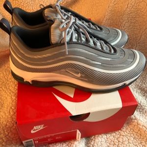 Nike men’s Air Max 97 UL gray size 9